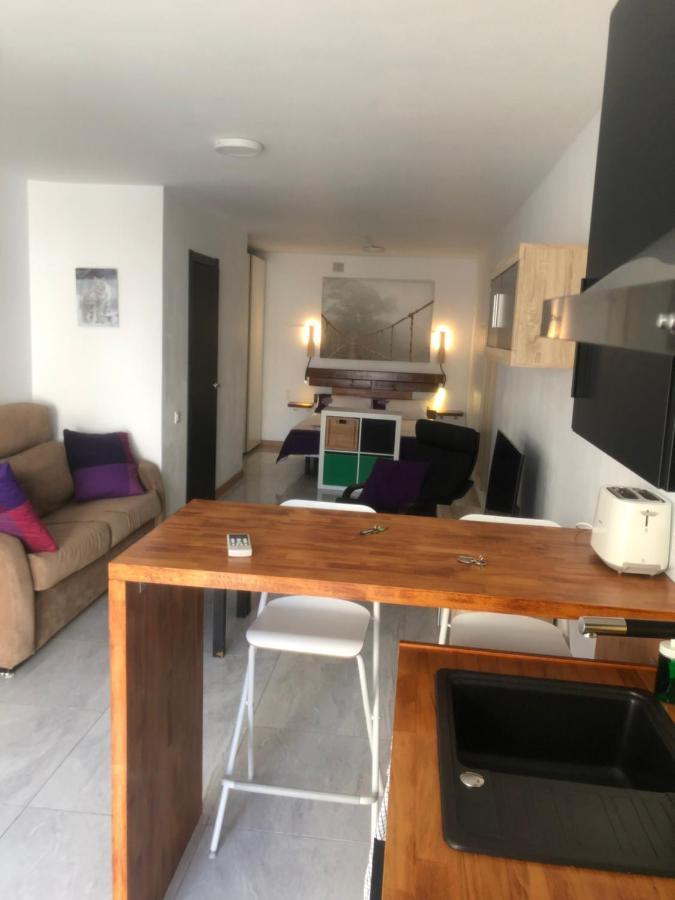 Torremolinos, Bonito Apartamento Studio La Carihuela Apartamento Exterior foto
